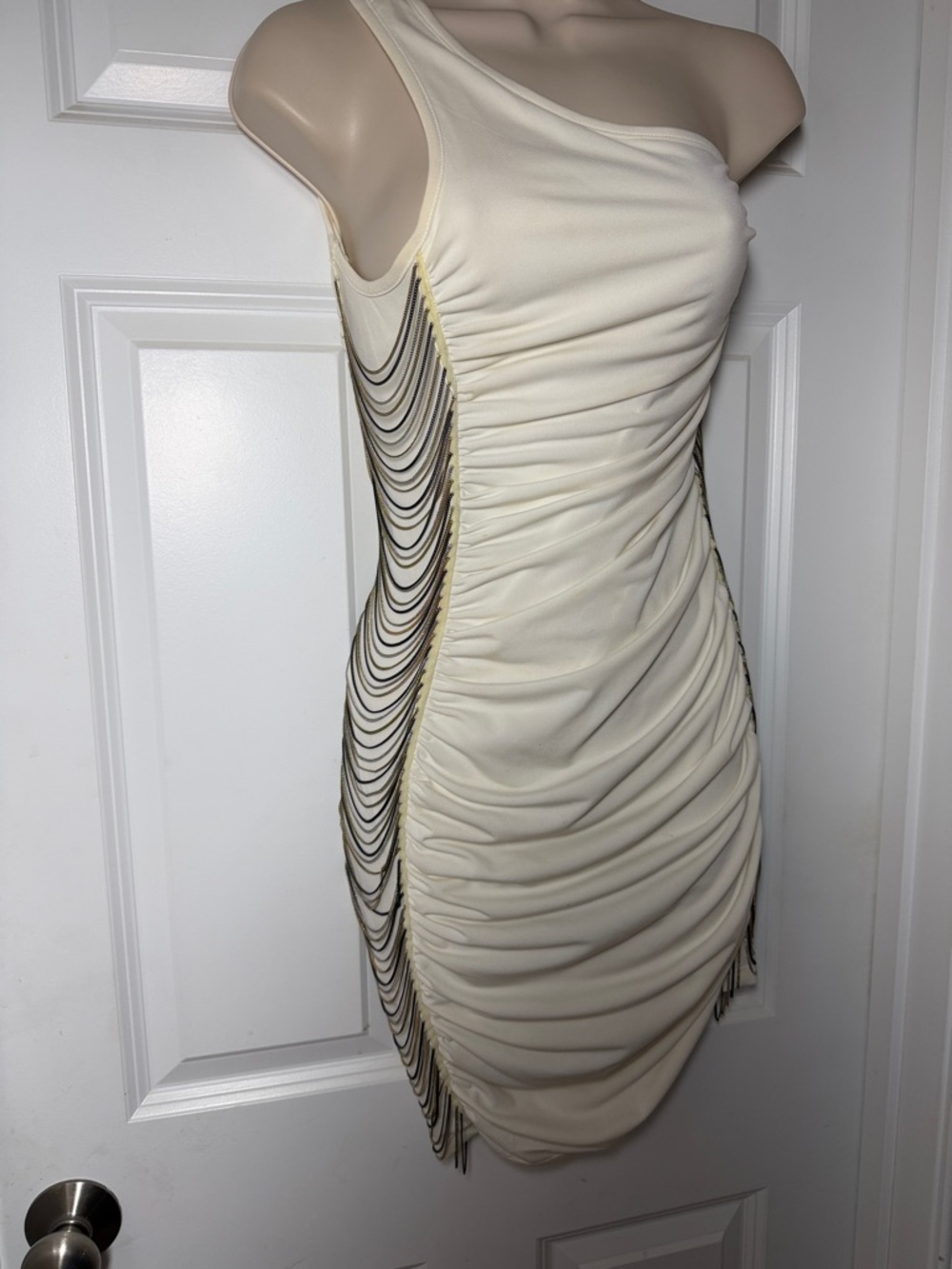 Victorias Secret Elegant One-Shoulder Cream Ruched Chain-Trim Dress